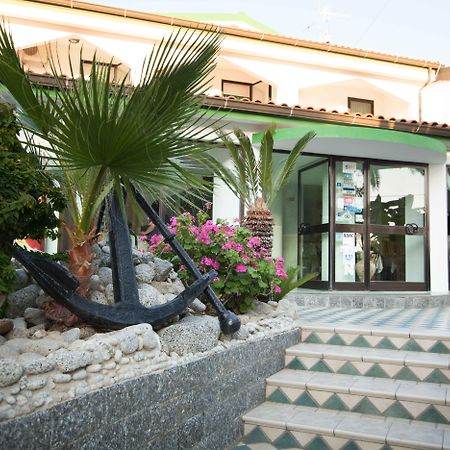 Hotel Marinella Capo Vaticano Exteriör bild