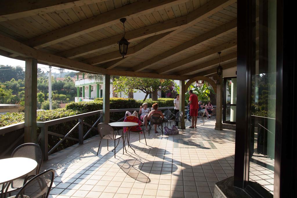 Hotel Marinella Capo Vaticano Exteriör bild