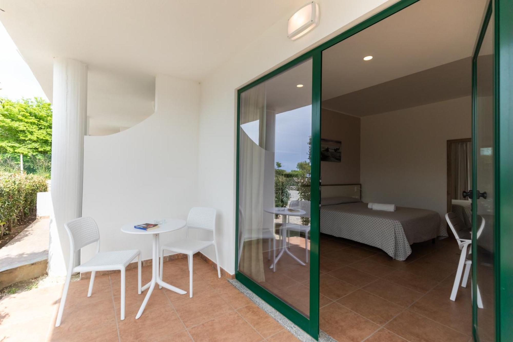 Hotel Marinella Capo Vaticano Exteriör bild